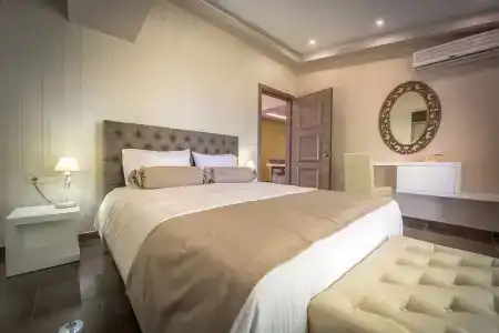 Koukounaria & Suites - 103