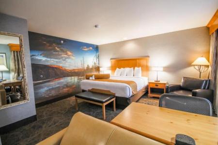 Best Western Plus Grantree Inn - 102