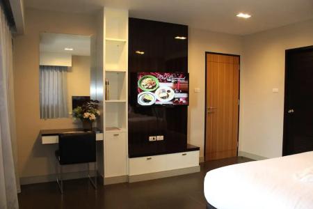14 Residence - 76