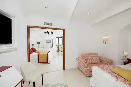 Eden Roc Suites - 83