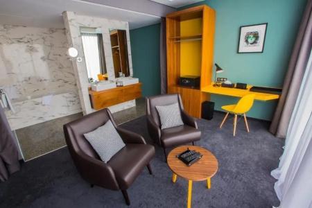 Boutique Gauthier - 169