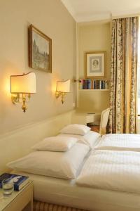 Boutique Splendid-Dollmann - 22