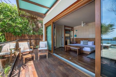 Mi Amor a Colibri Boutique-Adults Only - 5