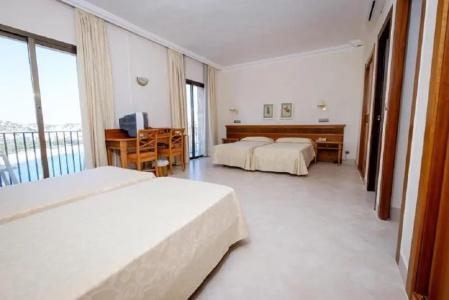 Montjoi by Brava Hoteles - 32