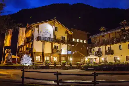 Boton D'Or & Wellness - 0