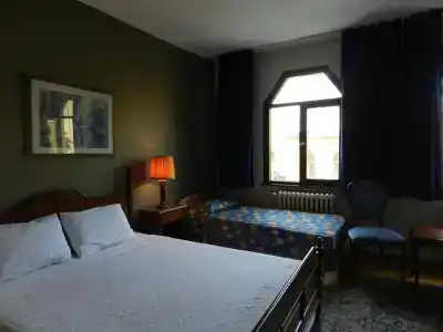 Guest House - Grandma's House - 1