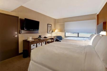 Four Points by Sheraton - 46