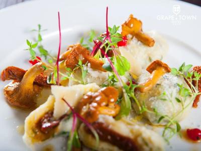 Grape Town -, Spa, Sport, Bowling, Squash, Restaurant - 12