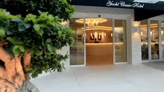 Yacht Classic - Boutique Class - 0
