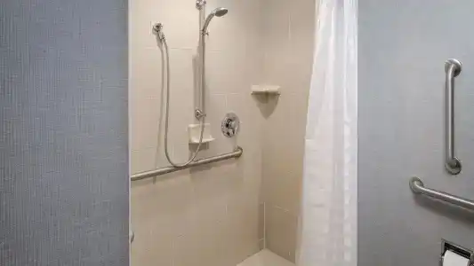 Hyatt Place North Shore - 53