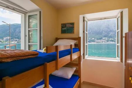 Montenegro Hostel 4U Party - 3