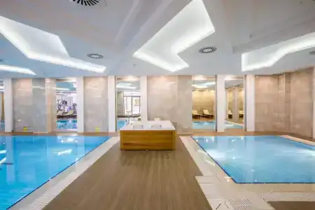 Karpalas City & Spa - 10