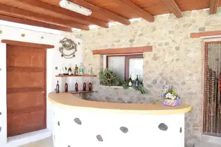 Mandilaria Studios - 1