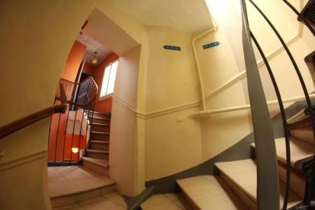 Hôtel Des Arts, Artisanal et Indépendant - 13