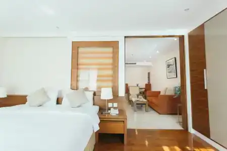 Thomson Residence - 124