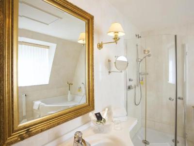 Victor's Residenz-Leipzig - 69