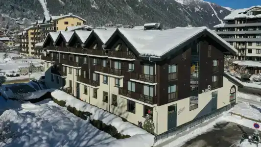 Plan B - Living Chamonix - 25