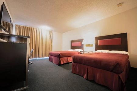 Royal Plaza Inn - 76