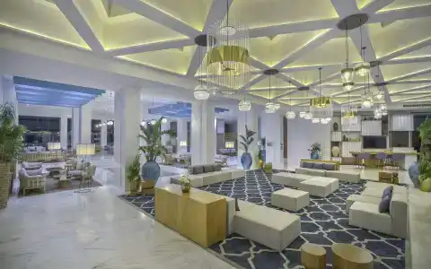 Hilton Skanes Beach - 42