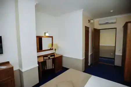 Astoria - 5
