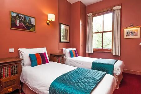 The Castleton - 22
