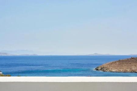 Mr. and Mrs. White Tinos - 65