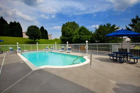 Four Points by Sheraton/Pineville - 17