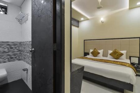 Aroma- Dadar - 2