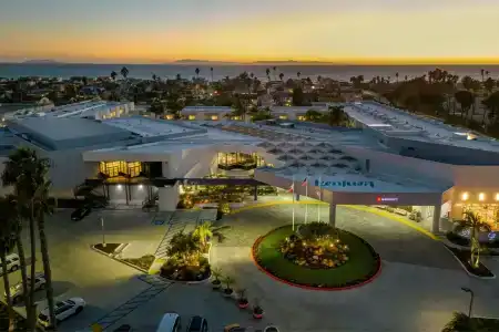Ventura Beach Marriott - 34