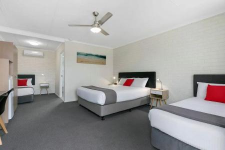 Comfort Inn on Main - 38