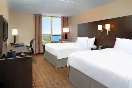 Deltas by Marriott Waterfront - 53