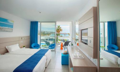 Limanaki Beach & Suites - 104