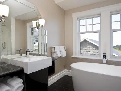 Camp Estate by Larnach Castle - 6