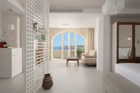 Macaris Suites & Spa - 81