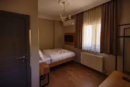 Grand Balyan & Restaurant - 83