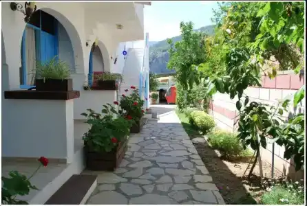 Myra - 12