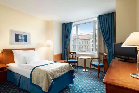 Ramada Prague City Centre - 4