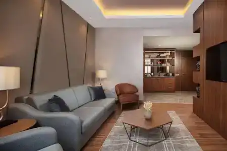 Lionel Istanbul - 1
