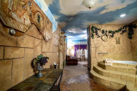 The Anniversary Inn - - 124