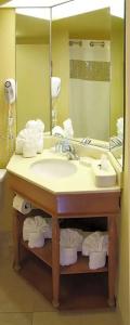 Hampton Inn - 155