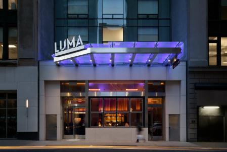 Luma - Times Square - 27