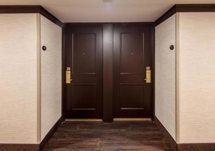 Red Lion Bellevue - 16
