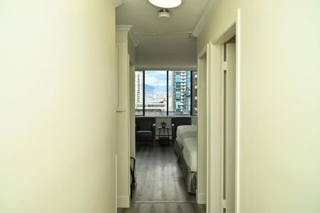 Divya Sutra Suites on Robson Downtown - 165