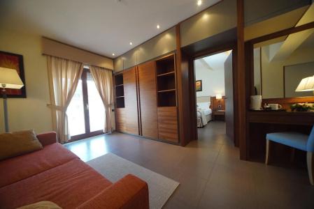 Suites & Residence - 4