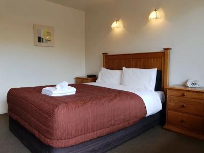 Rosewood Court - 84