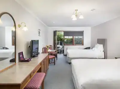 Adelaide Inn - 57