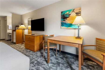Best Western Ambassador Inn & Suites - 40