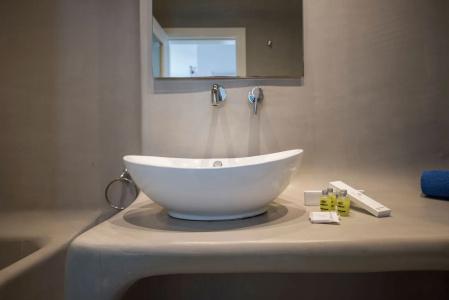 Blue Waves Suites & - 61