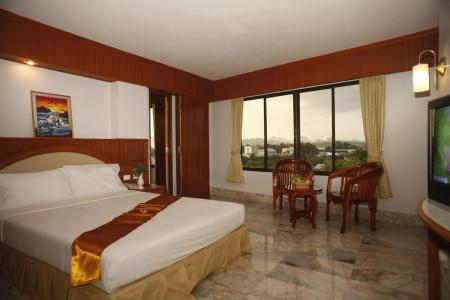Boon Siam - 4