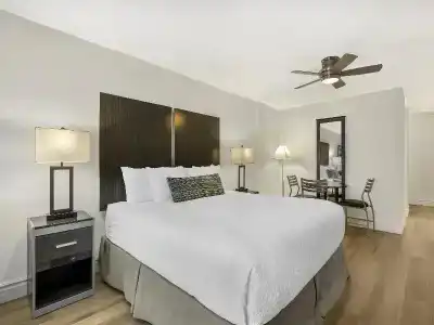Best Western Pier Point Inn - 51